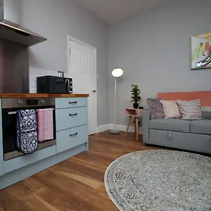 Apartment Oldfield 2 By Mgroupsa, Bath